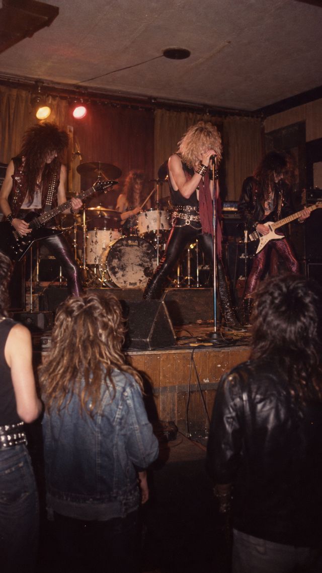 Reconstruction of Layne Staley in Early 1980s: Drums at twelve, glam bands